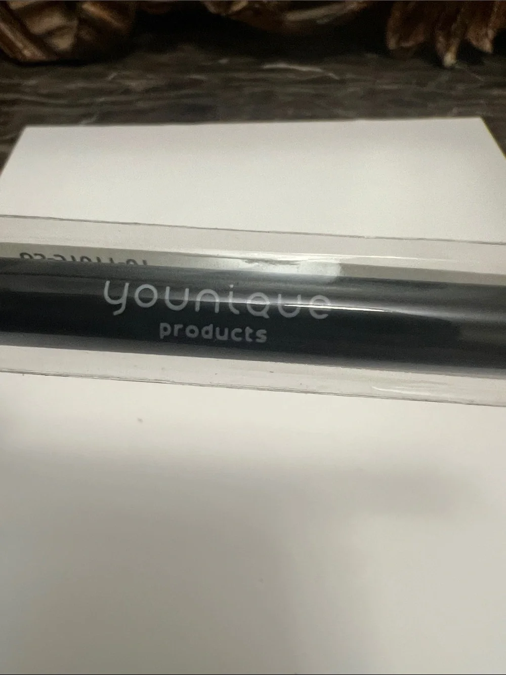 Crease Eyeshadow Brush - Black Handle